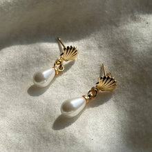 Load image into Gallery viewer, Beyond the Sea Earrings