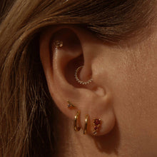 Load image into Gallery viewer, Rue Studs: White topaz / Pair