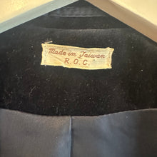 Load image into Gallery viewer, Camille Velvet Blazer, 1990's, 36" Bust