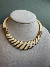 Load image into Gallery viewer, Gold and Enamel Choker