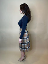 Load image into Gallery viewer, Meghan Skirt, 1970’s, 28” Waist