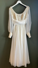 Load image into Gallery viewer, Janet - White Princess Wedding Gown, 24" Waist