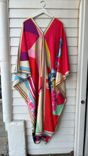 Load image into Gallery viewer, Rylee Kaftan, 2000's, one size fits most
