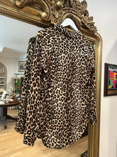 Load image into Gallery viewer, Jess S- Equipment Femme Leopard Top, 40” Bust