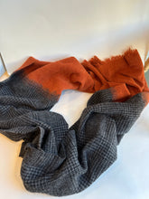 Load image into Gallery viewer, Urban - Brunello Cucinelli Cashmere Scarf