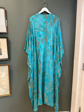 Load image into Gallery viewer, Molly Caftan, 1970’s, 42” Bust