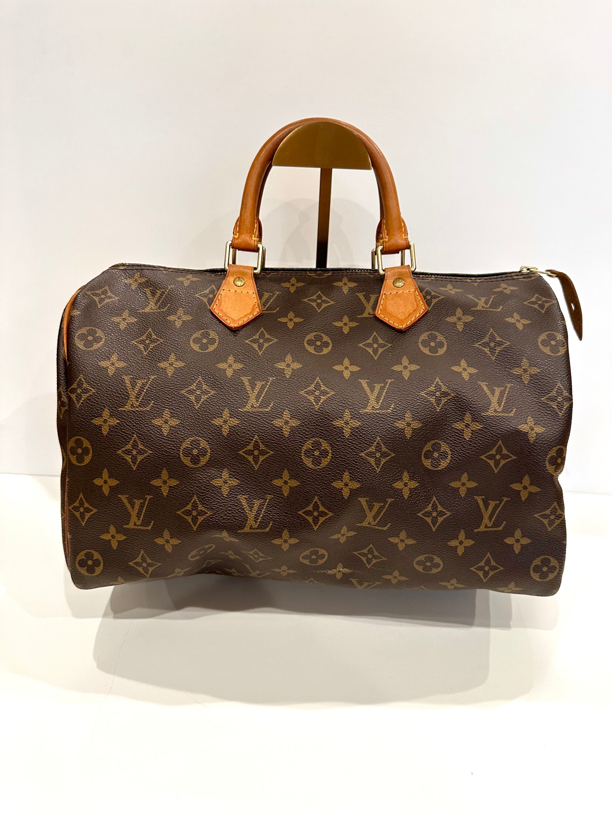 Louis vuitton speedy online 35 monogram