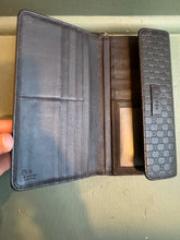 Load image into Gallery viewer, Lori L - Gucci Leather wallet GG
