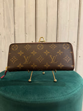 Load image into Gallery viewer, Lori L - Louis Vuitton Clemence Wallet