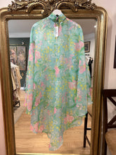 Load image into Gallery viewer, Trixie Cape, 1970’s, 54” Bust, as is