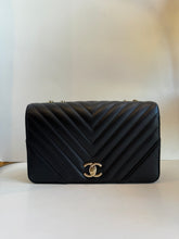 Load image into Gallery viewer, Arianna -Chanel Statement Flap Bag