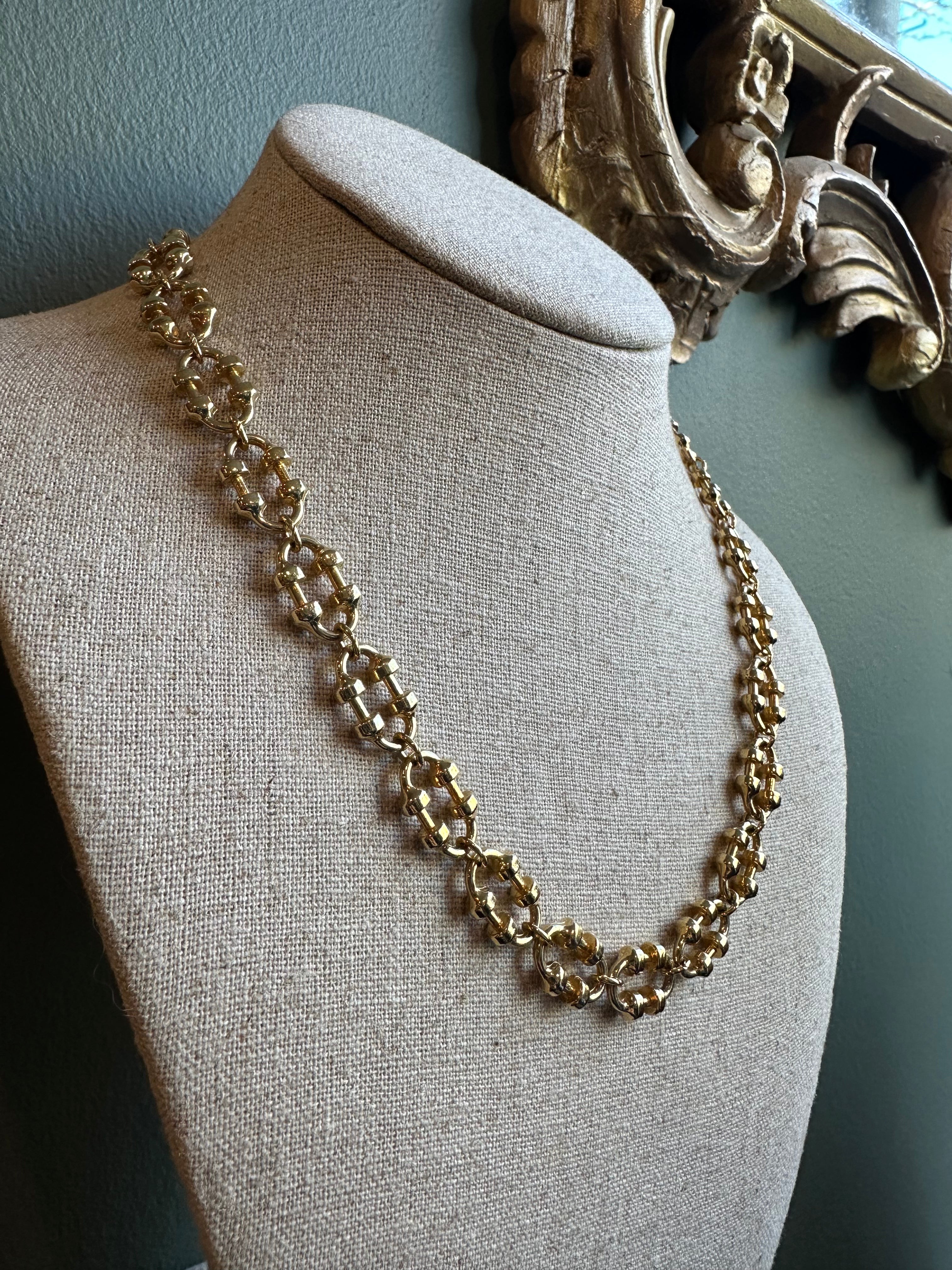 Vintage Avon Link Necklace