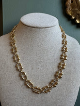 Load image into Gallery viewer, Vintage Avon Link Necklace
