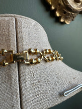 Load image into Gallery viewer, Vintage Avon Link Necklace