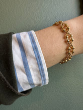 Load image into Gallery viewer, Vintage Avon Link Bracelet