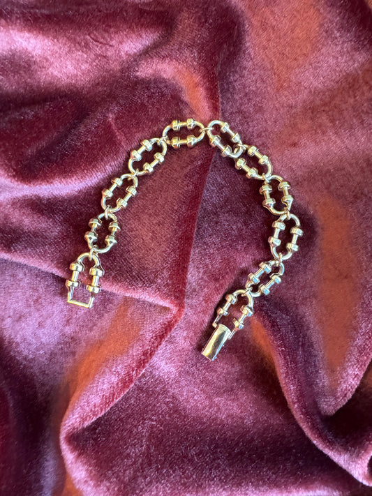 Vintage Avon Link Bracelet