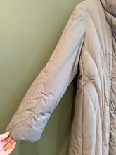 Load image into Gallery viewer, Gray Duck Down Coat, 1970’s, 48” bust
