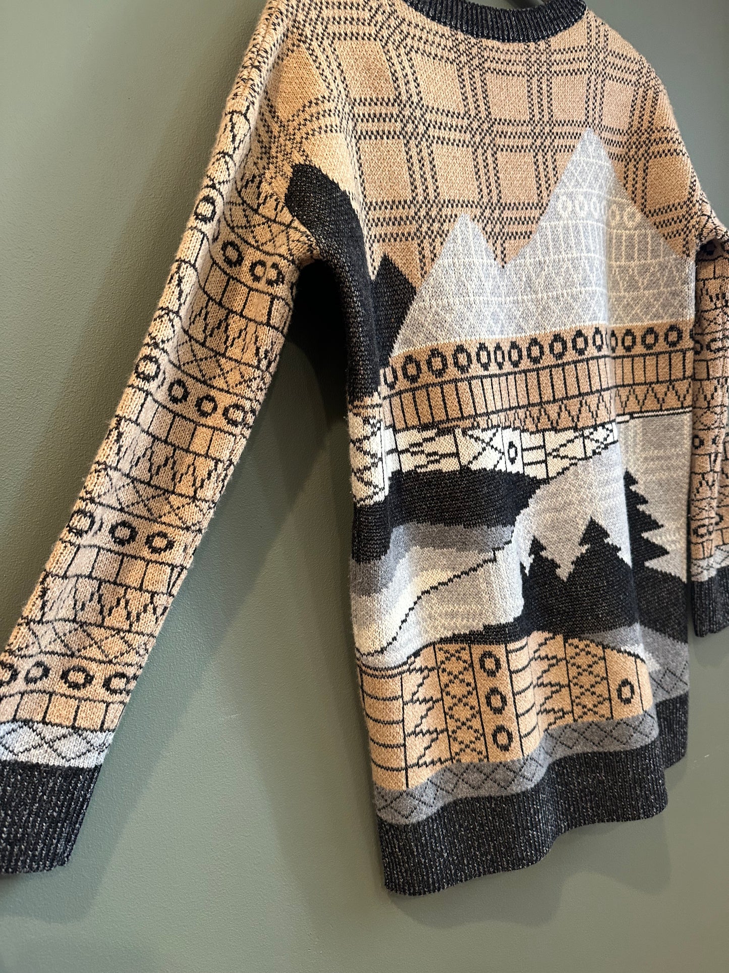 Mountain Scene Sweater, 1990’s, 42” Bust