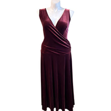 Load image into Gallery viewer, Jacalyn Dress, 2000’s, 46” Bust, 36-40” Waist