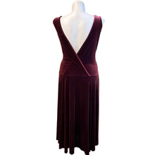 Load image into Gallery viewer, Jacalyn Dress, 2000’s, 46” Bust, 36-40” Waist