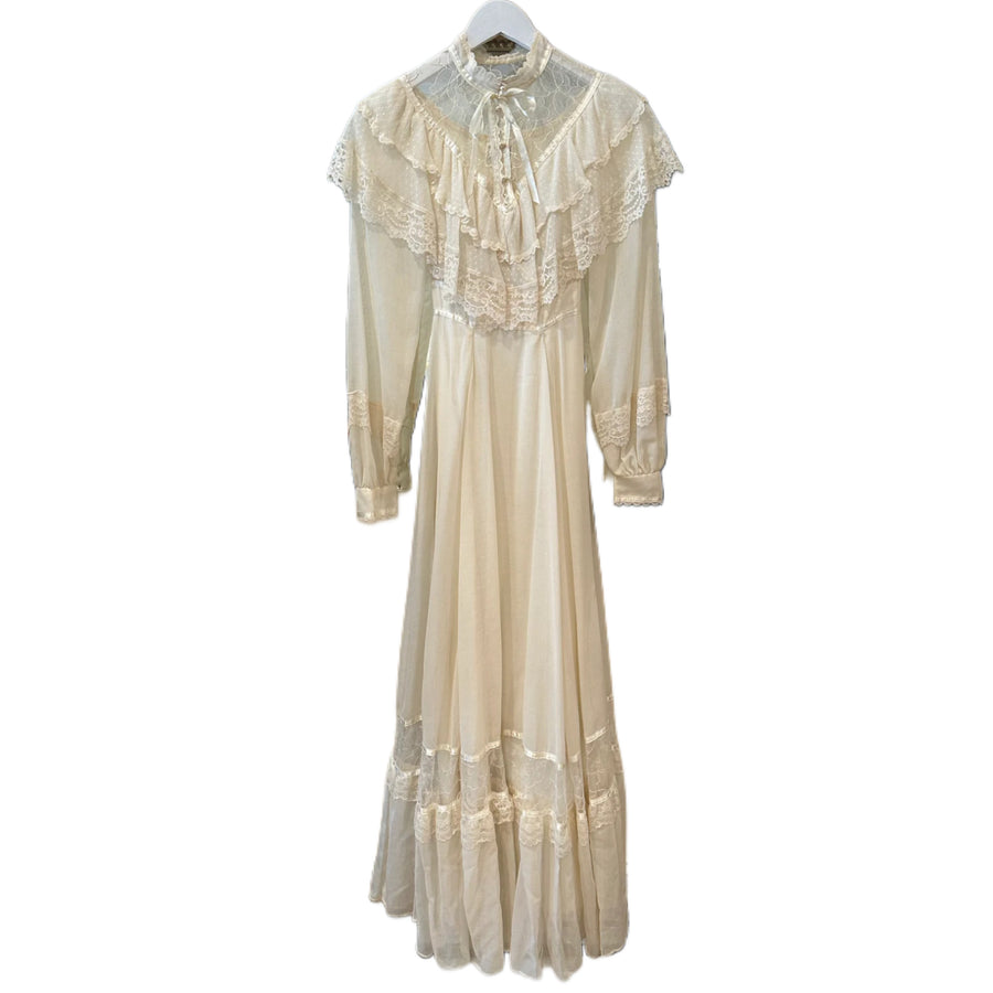 Gunne Sax White Dress, 1970s, 26” Waist, 32” Bust as is