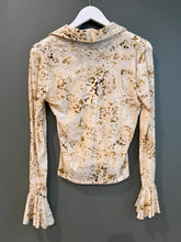 Load image into Gallery viewer, Cream/Green Velvet Burnout Top, 90’s, 38” Bust
