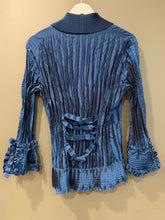 Load image into Gallery viewer, Blue Accordion Top, 90’s, 40” Bust as is
