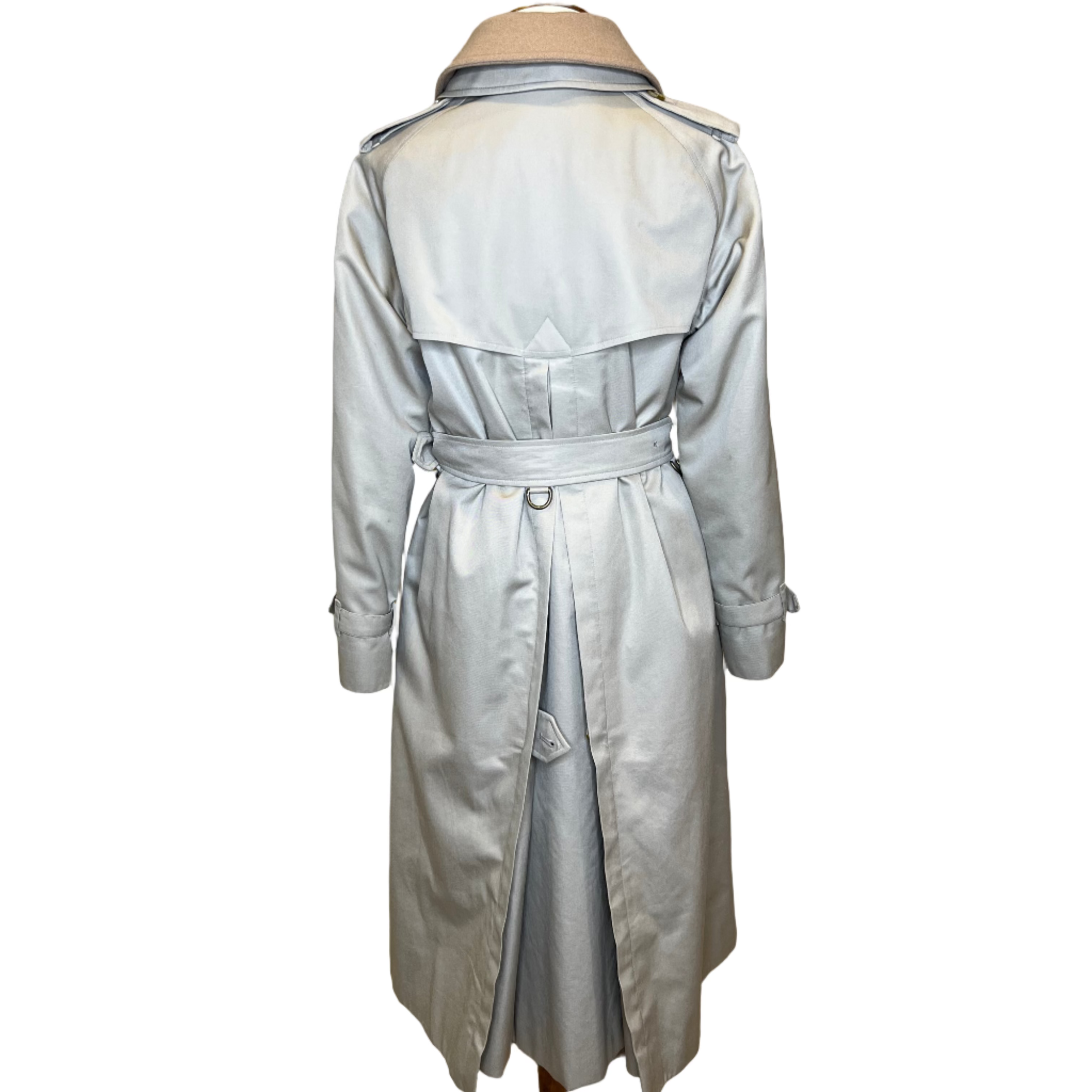 Elaine S- Burberry Coat, 34” Bust as is