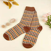 Load image into Gallery viewer, Vintage Houndstooth,Small Floral Trendy Mid-Calf Socks: Green