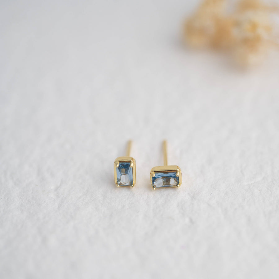 Aquamarine Baguette Studs: Gold