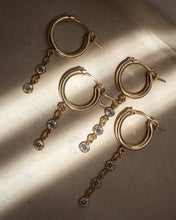 Load image into Gallery viewer, Melanie earrings