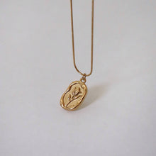 Load image into Gallery viewer, Tulip Necklace | Flower Pendant Necklace