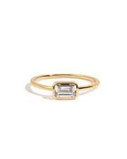Baguette Bezel Ring: Gold / 7