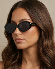 Load image into Gallery viewer, Taya: Black / Polarized + 100% UV Protection