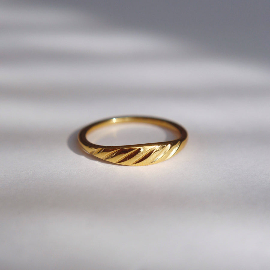 Evie Ring | Dainty Gold Ring: 8
