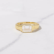 Load image into Gallery viewer, Emerald Statement Ring: Gold / Emerald / 7