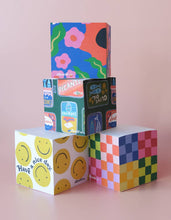 Load image into Gallery viewer, Wavy Daisy Sticky Note Cube
