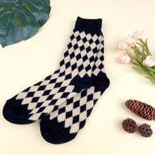 Load image into Gallery viewer, 5PCS Thickened Cashmere Rhombus  Warm Socks: Coffee