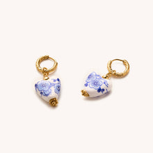 Load image into Gallery viewer, Evelyn Heart Hoops
