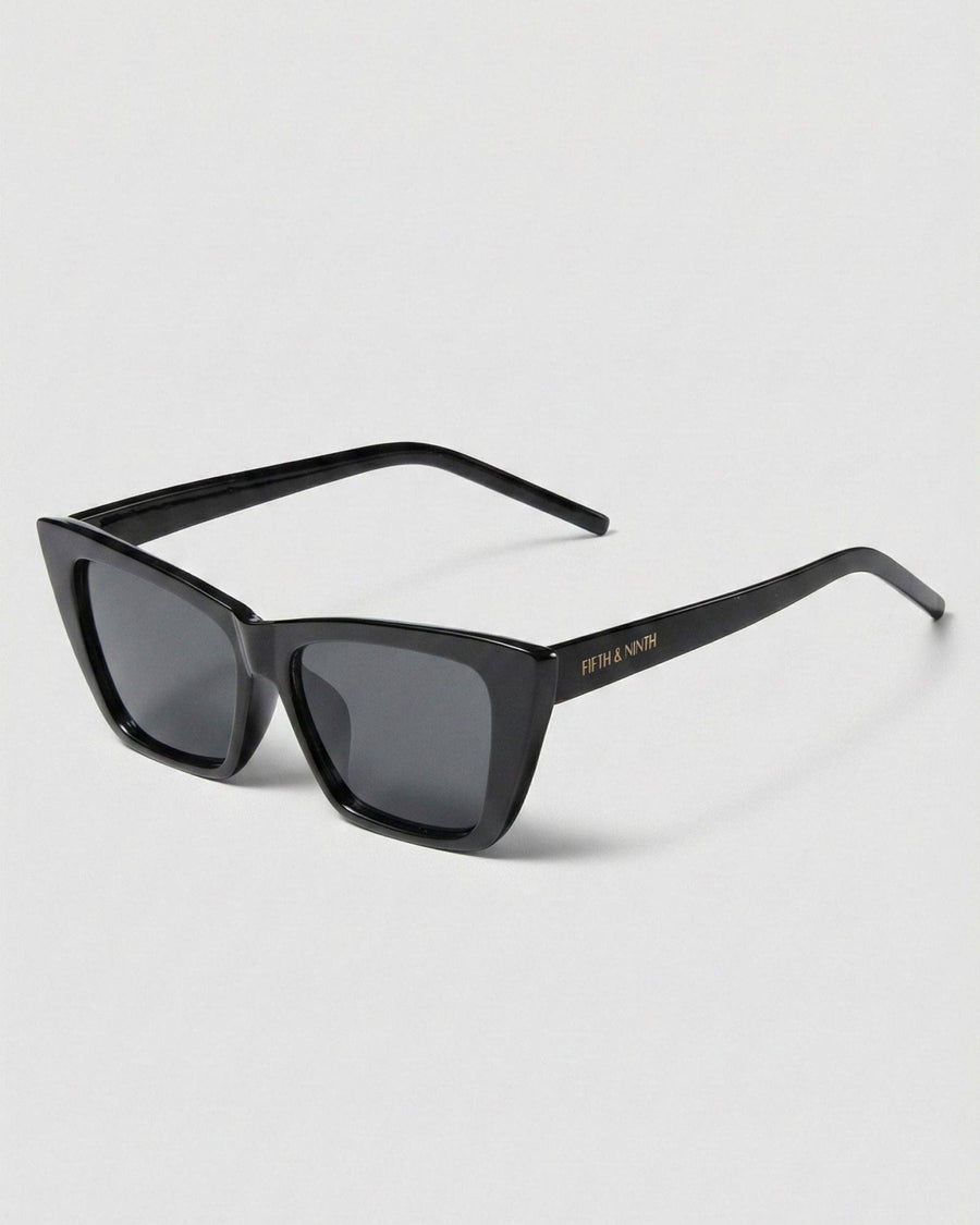 Ainsley: Black