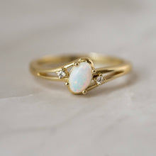 Load image into Gallery viewer, Oval Opal Ring: Gold / 6