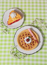Load image into Gallery viewer, PIE ASHTRAY