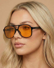Load image into Gallery viewer, Kingston: Black/Orange