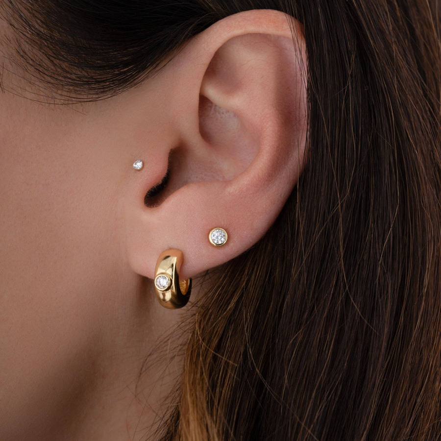 Bezeled Chunky Hoop Earrings: Gold