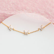 Load image into Gallery viewer, Born to Fly Butterfly Bracelet: Gold
