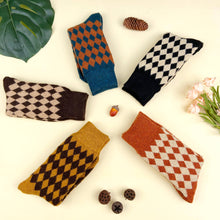 Load image into Gallery viewer, 5PCS Thickened Cashmere Rhombus  Warm Socks: Green