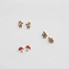 Load image into Gallery viewer, Shroomie Studs: Silver