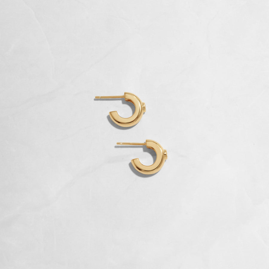 Bezeled Chunky Hoop Earrings: Gold