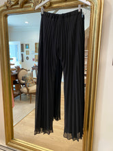Load image into Gallery viewer, Taylor Pants, 1990’s, 26” Waist