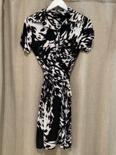 Load image into Gallery viewer, Carol Dress, 2000’s, 36” Bust